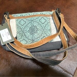 Stylish Mint and Tan Women's Bag